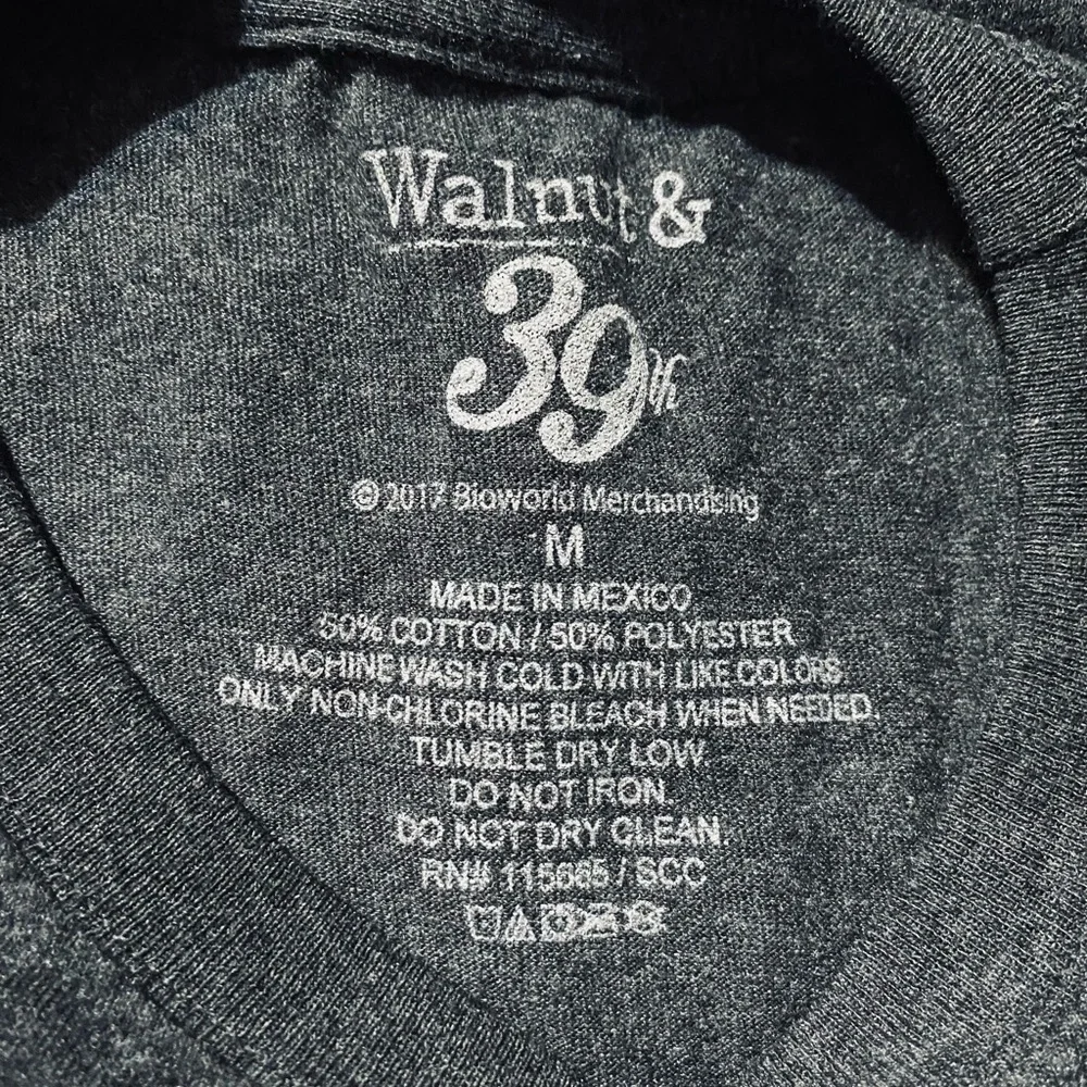 Walnut & 39th Men’s Short Sleeve Graphic T-shirt Size Medium - Picture 6 of 8